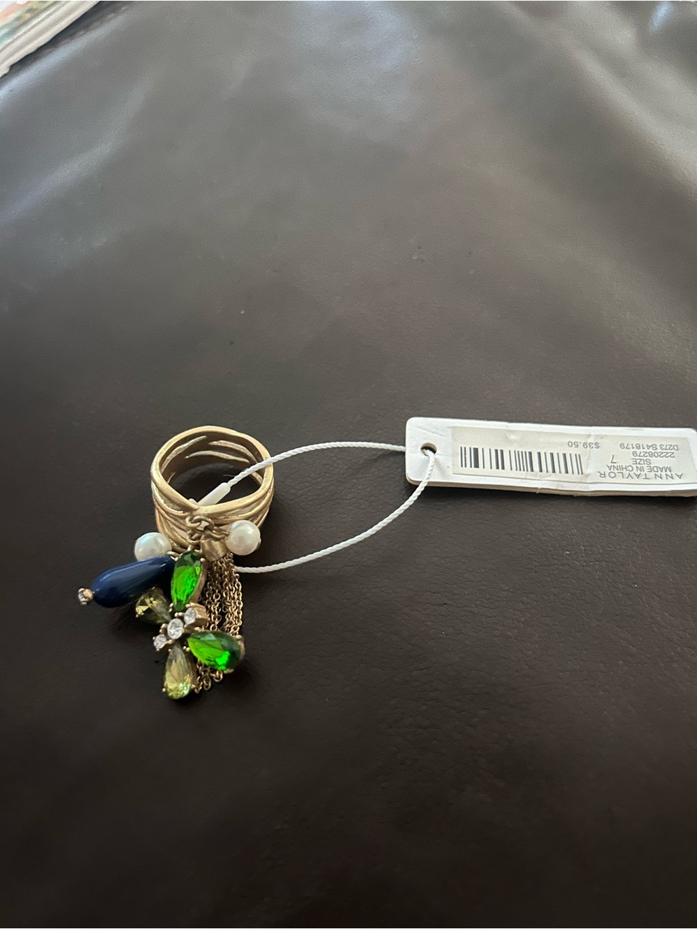Ann Taylor Gold Ring Set with Green Crystal & Pearl dangle Charms, size 7 NWT